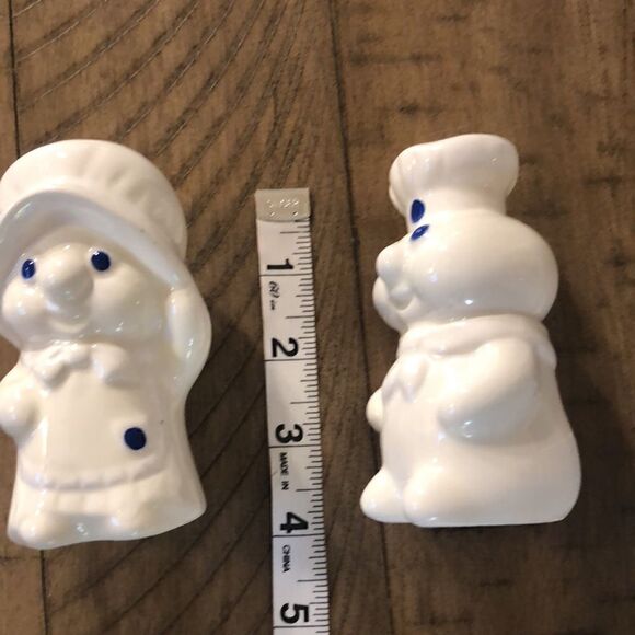 Poppin and Poppie Fresh Pillsbury Dough Salt 🧂 & 🫑 Shakers Small 💍 Bowl - Picture 11 of 17